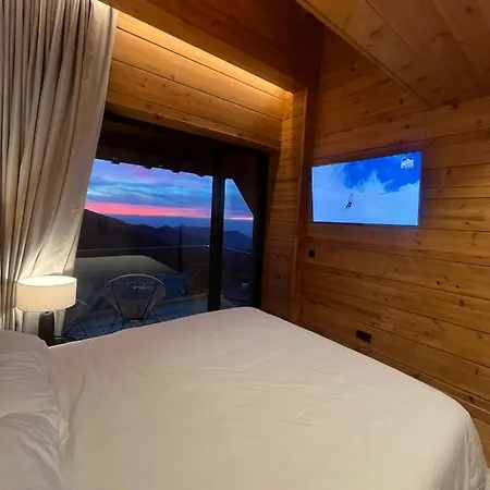 Lux 12 Chalet *