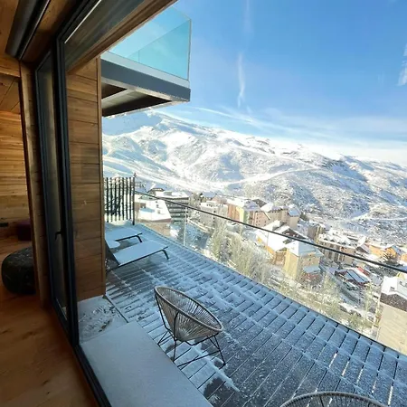 Lux 12 Sierra Nevada