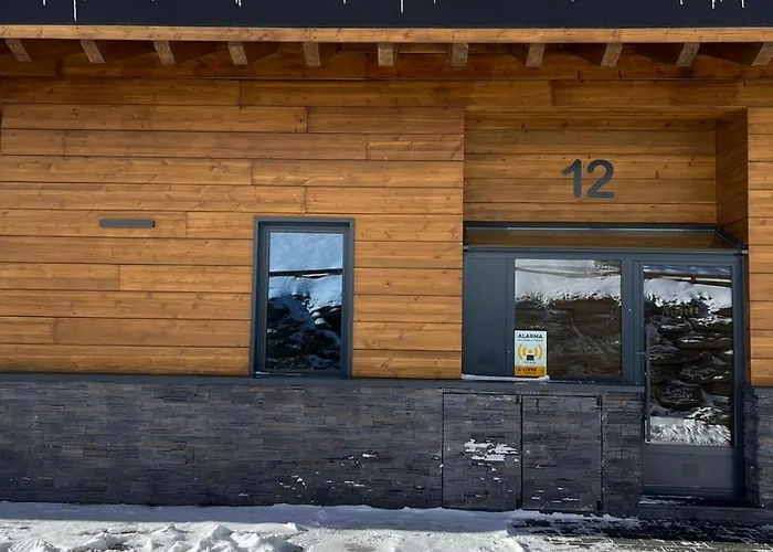 Lux 12 * Sierra Nevada